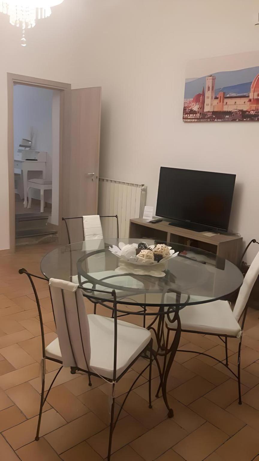 Casa Boss Oblivium Hotel Firenze Bagian luar foto