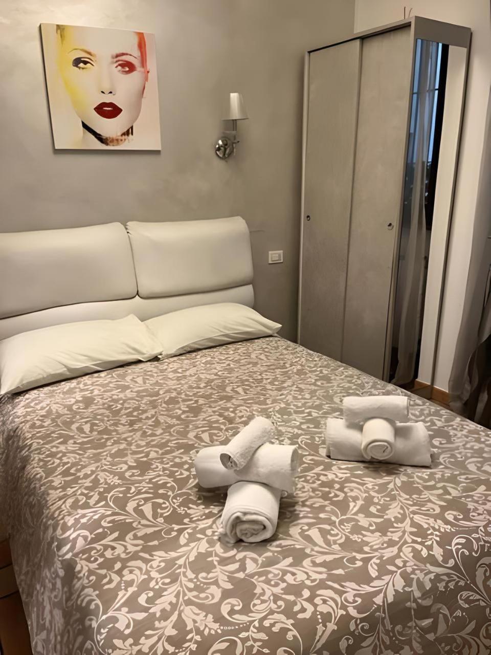 Casa Boss Oblivium Hotel Firenze Bagian luar foto